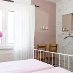 Wiesenzauber - Ruhige Lage Am Stadtrand Von Leer & Naehe Papenburg *