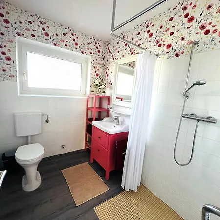 Wiesenzauber - Ruhige Lage Am Stadtrand Von Leer & Naehe Papenburg