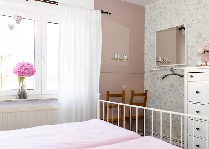 Wiesenzauber - Ruhige Lage Am Stadtrand Von Leer & Naehe Papenburg *